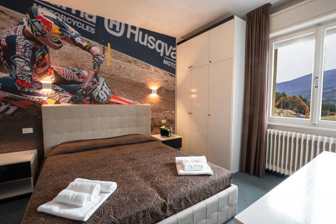 Hotel Ciclamino Pietramurata Bagian luar foto